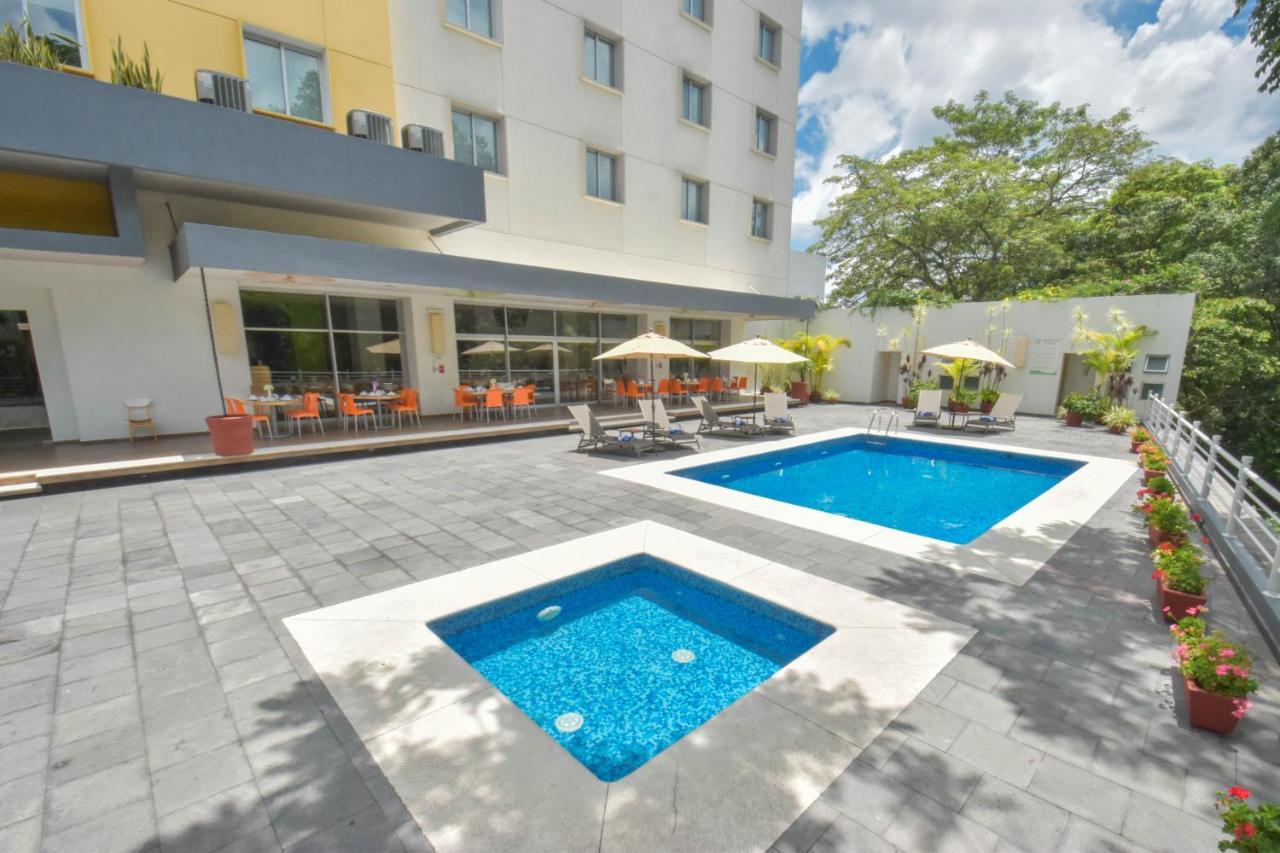 Hb Cordoba Hotel Exterior foto